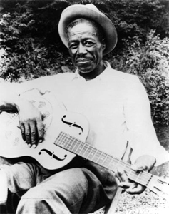 Robert Johnson: Cross Road Blues - Mr. Brown